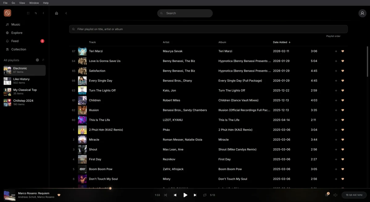 Cacao Player on Linux showing a playlist and the play queue